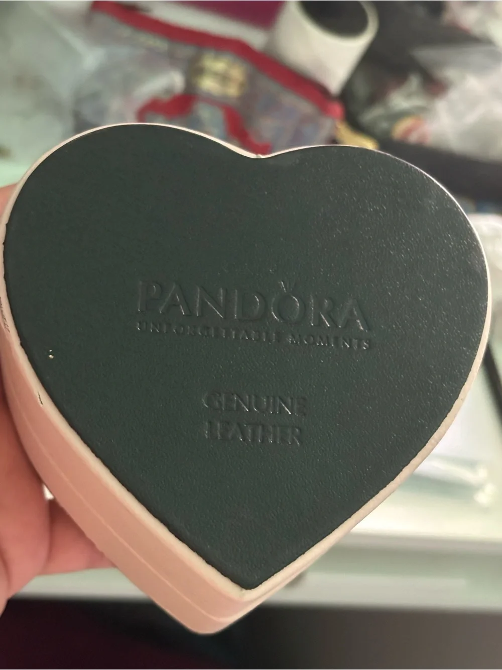 Pandora heart shaped